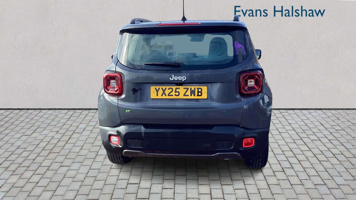 Used Jeep Renegade 2025 for sale - 77858198: Photo 4