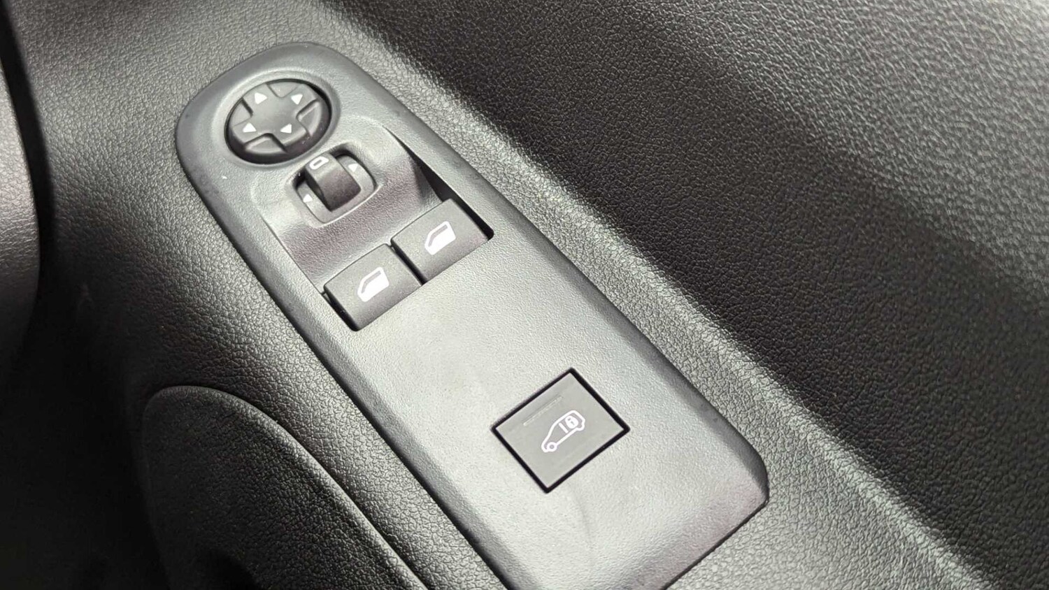 Used Citroen Berlingo for sale - 77860505: Photo 25