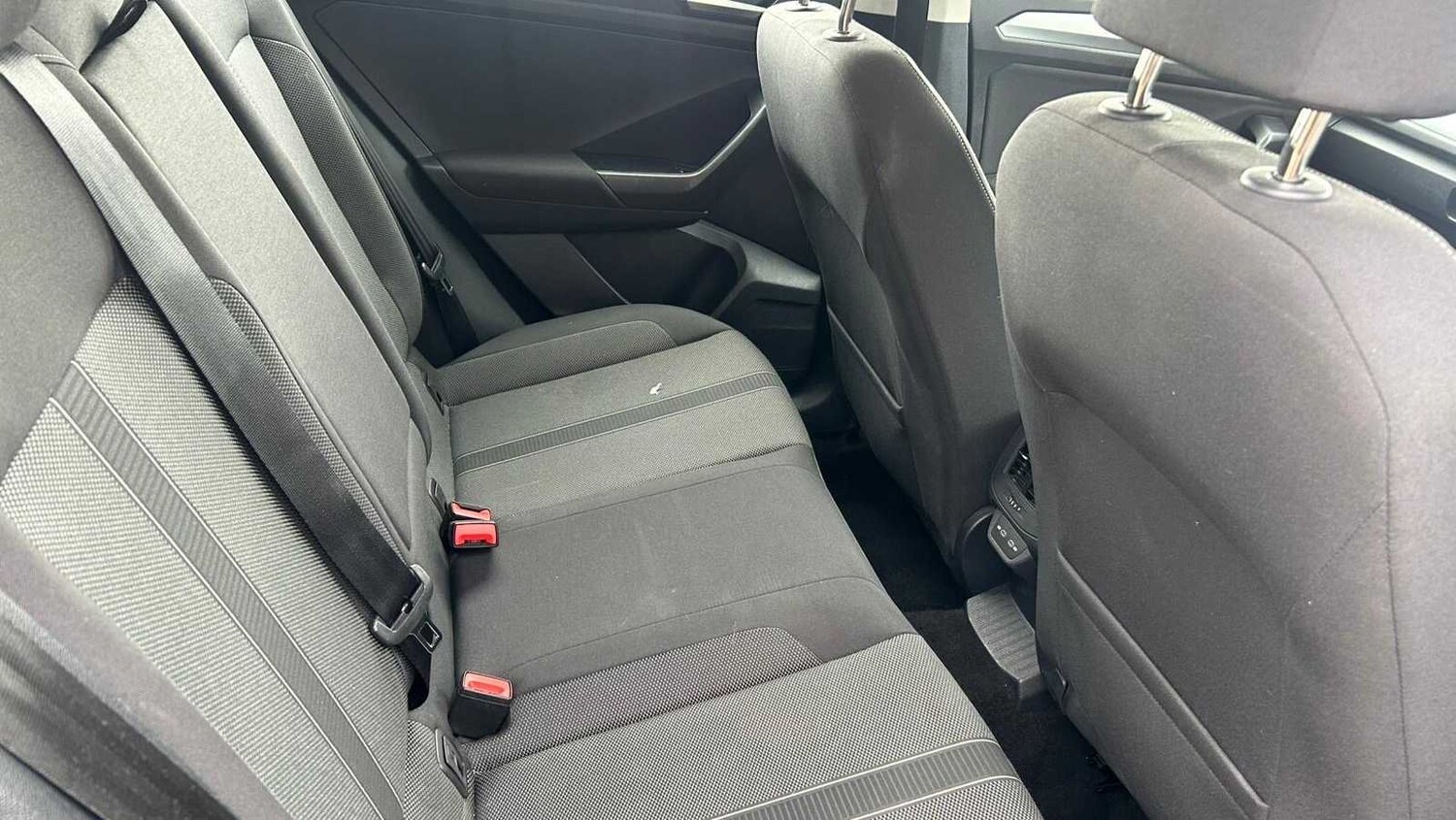 Used Volkswagen T-Roc for sale - 77860068: Photo 16