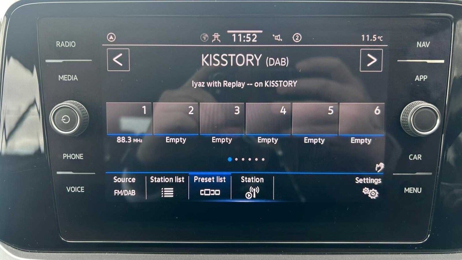 Used Volkswagen T-Roc for sale - 77860068: Photo 23