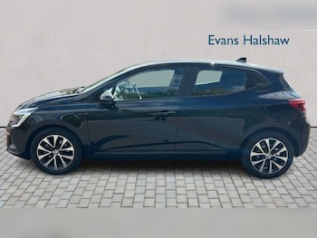 Used Renault Clio 2023 for sale - 79428913: Photo