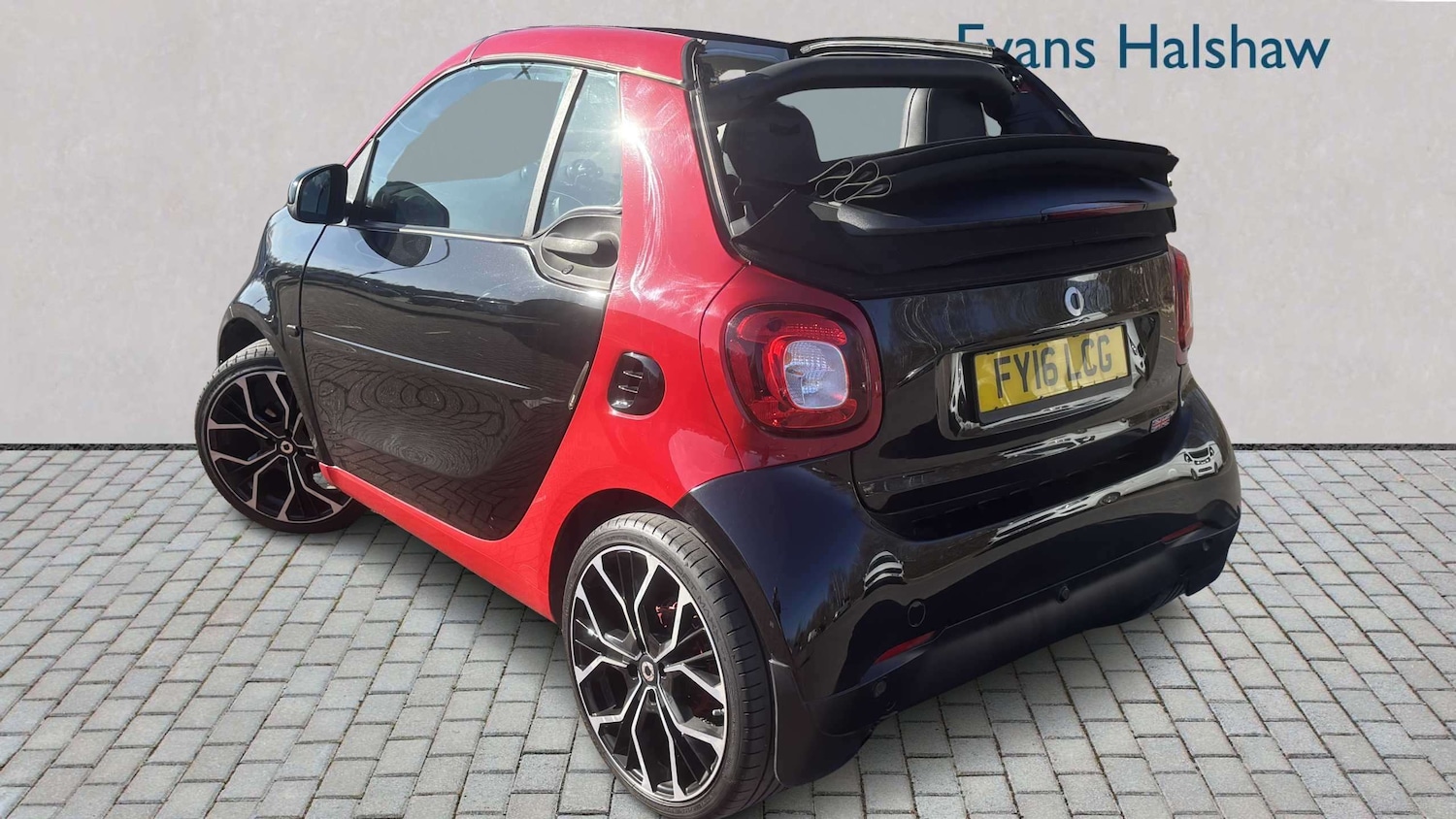 Used smart fortwo 2016 for sale - 78089900: Photo 4