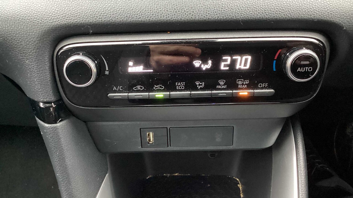 Used Toyota Yaris for sale - 77857441: Photo 26