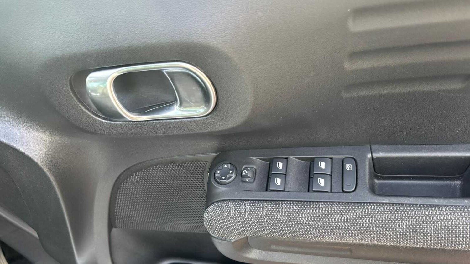 Used Citroen C3 Aircross for sale - 77859599: Photo 21