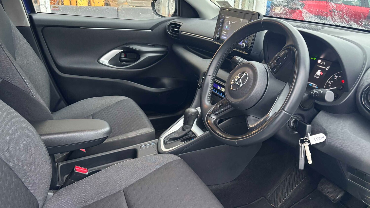 Used Toyota Yaris for sale - 77862221: Photo 11