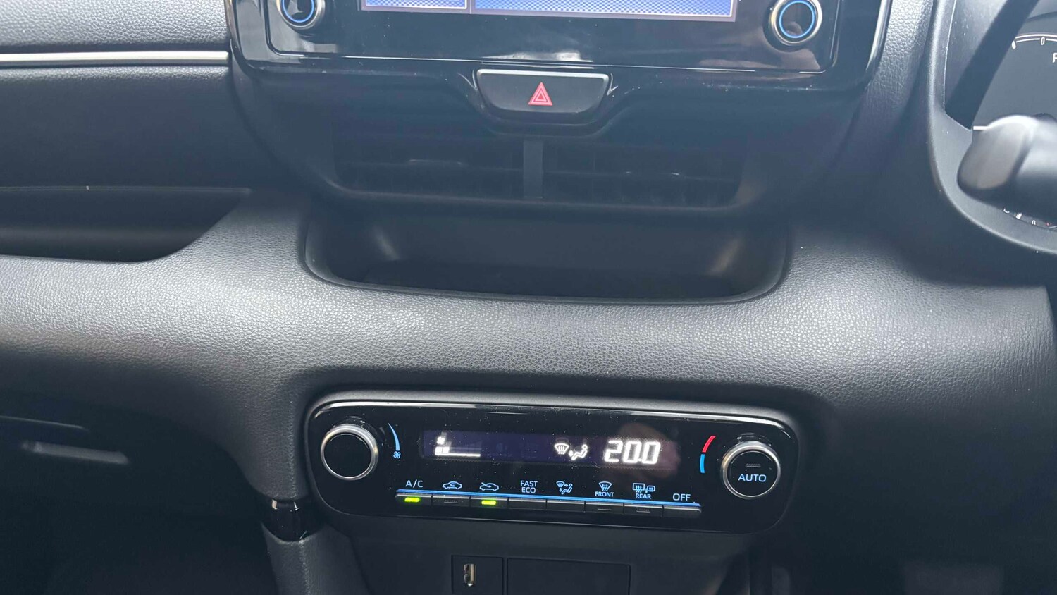 Used Toyota Yaris for sale - 77862221: Photo 23