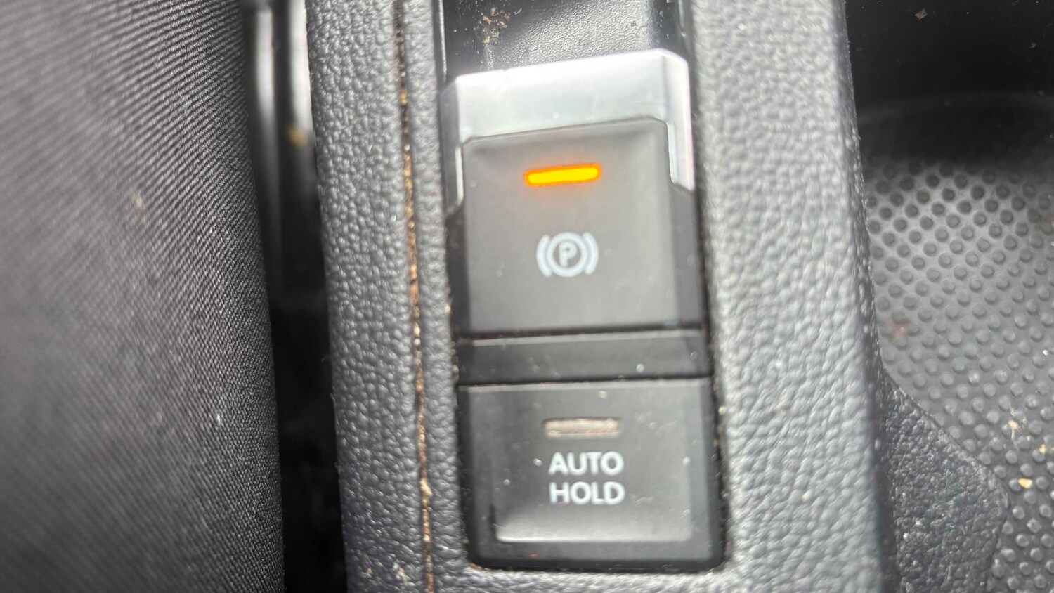 Used Volkswagen T-Roc 2018 for sale - 77861339: Photo 15