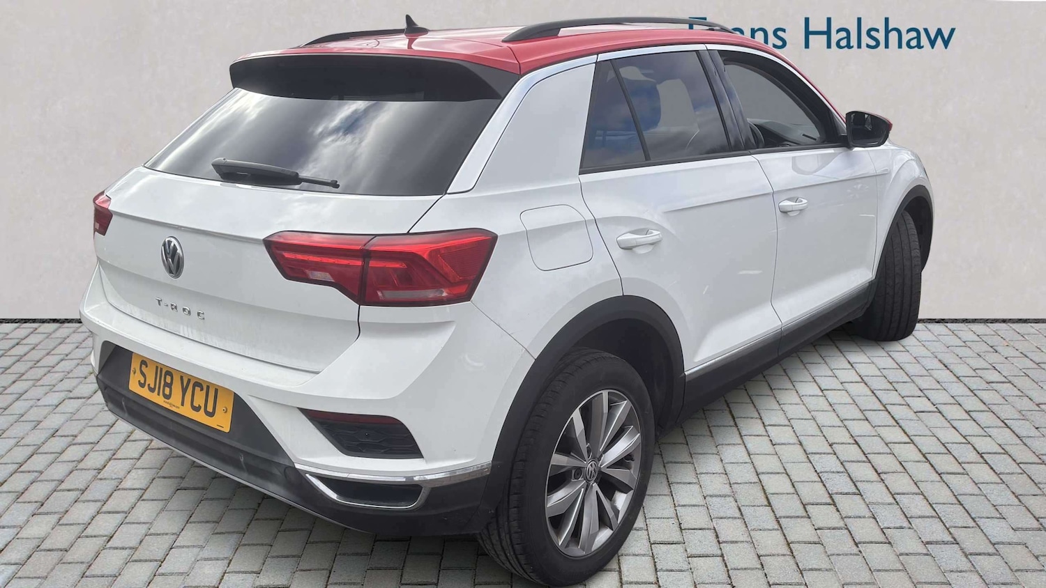 Used Volkswagen T-Roc 2018 for sale - 77861339: Photo 4