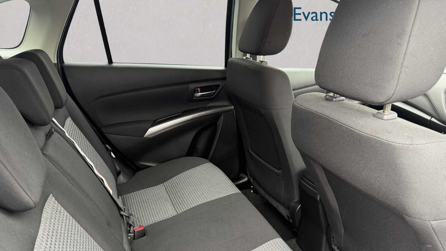 Used Suzuki SX4 S-Cross for sale - 77862327: Photo 28