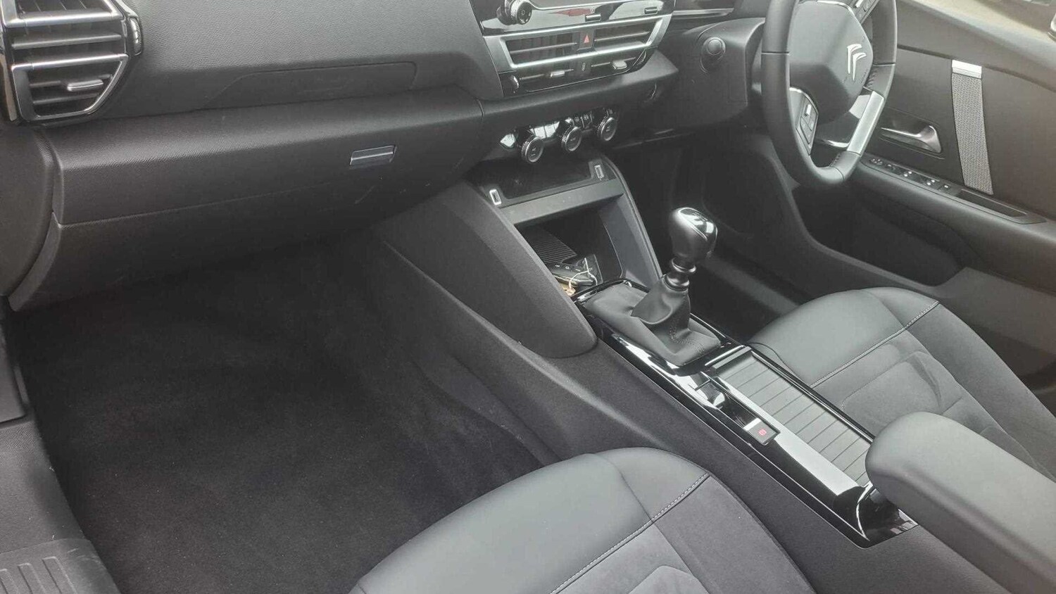 Used Citroen C4 2024 for sale - 77858122: Photo 14