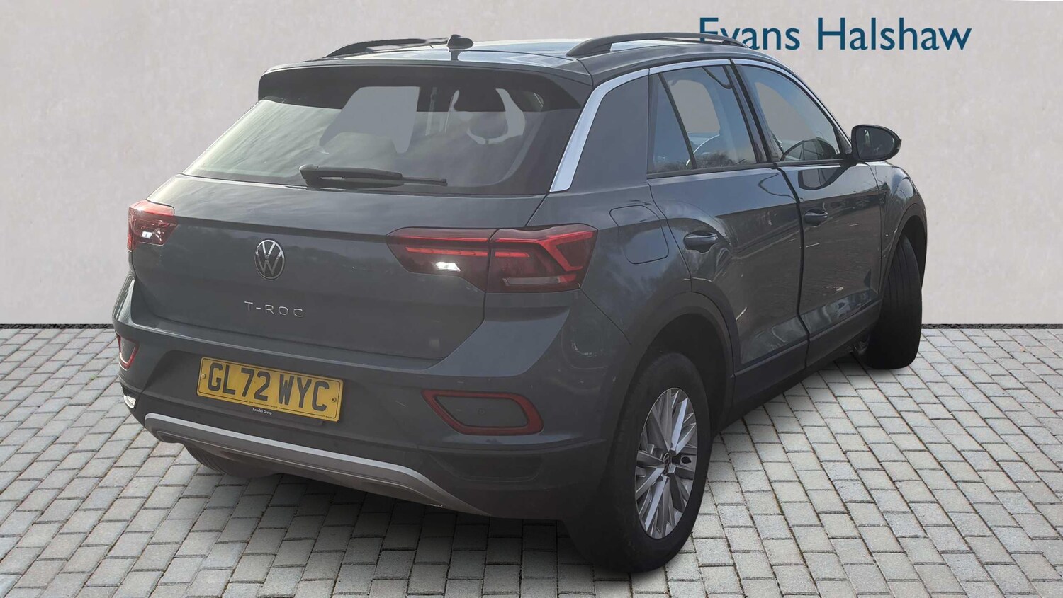 Used Volkswagen T-Roc for sale - 77861766: Photo 4