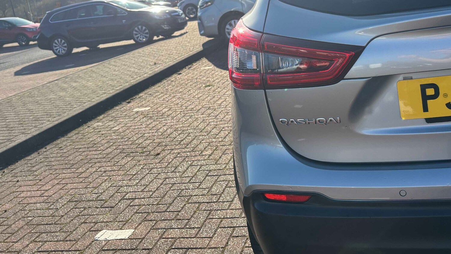 Used Nissan Qashqai 2018 for sale - 77942868: Photo 11