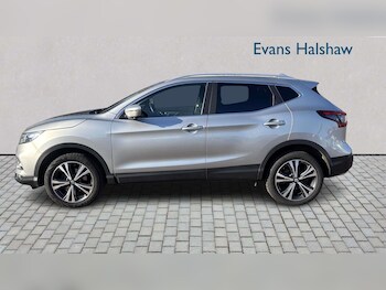 Used Nissan Qashqai 2018 for sale - 77942868: Photo