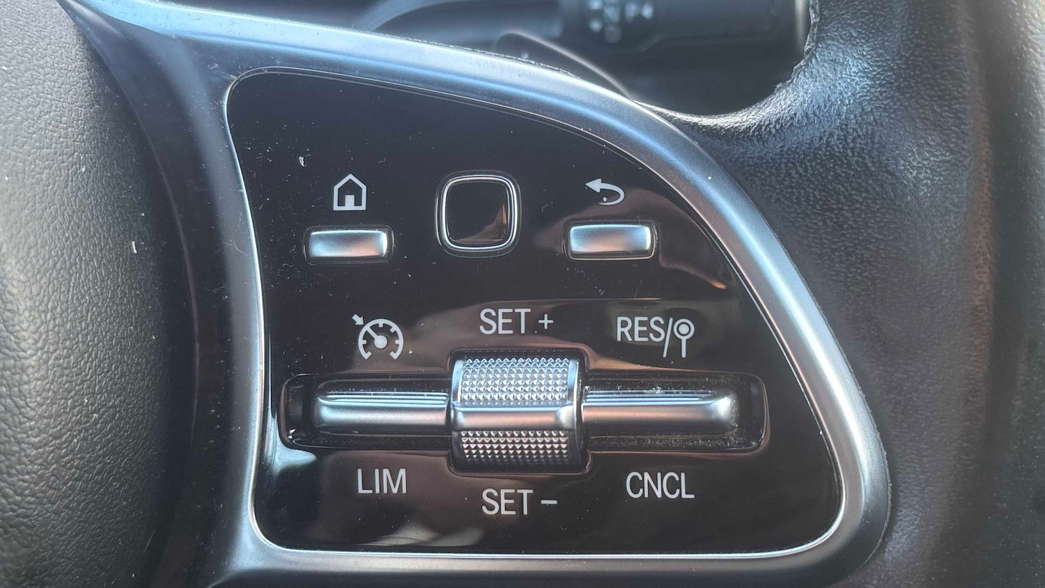 Used Mercedes-Benz A-Class 2018 for sale - 78209131: Photo 20