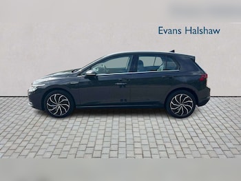 Used Volkswagen Golf 2022 for sale - 78825220: Photo