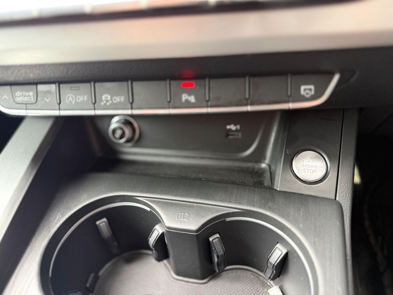 Used Audi A4 2017 for sale - 76472151: Photo 27