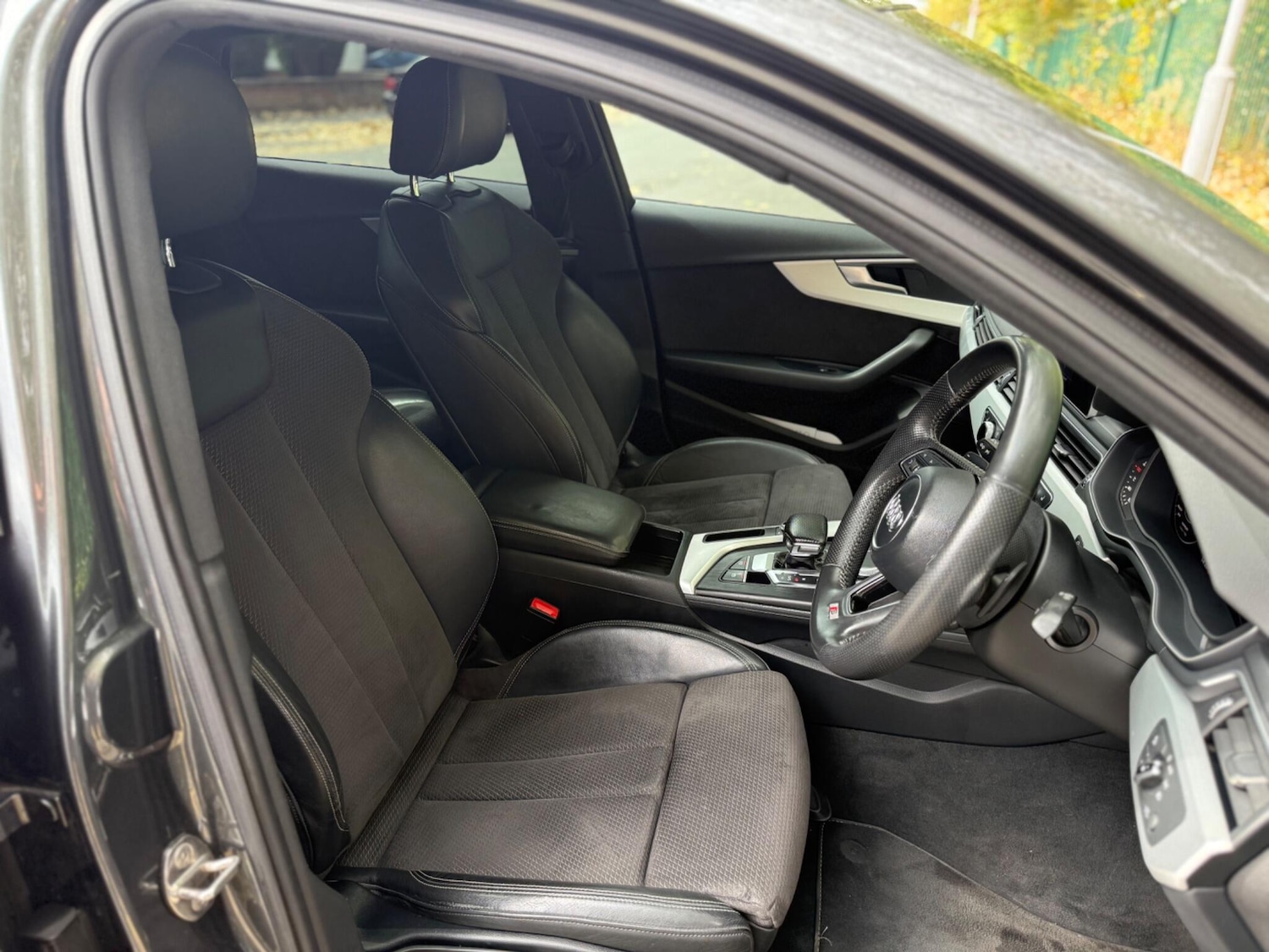 Used Audi A4 2017 for sale - 76472151: Photo 29