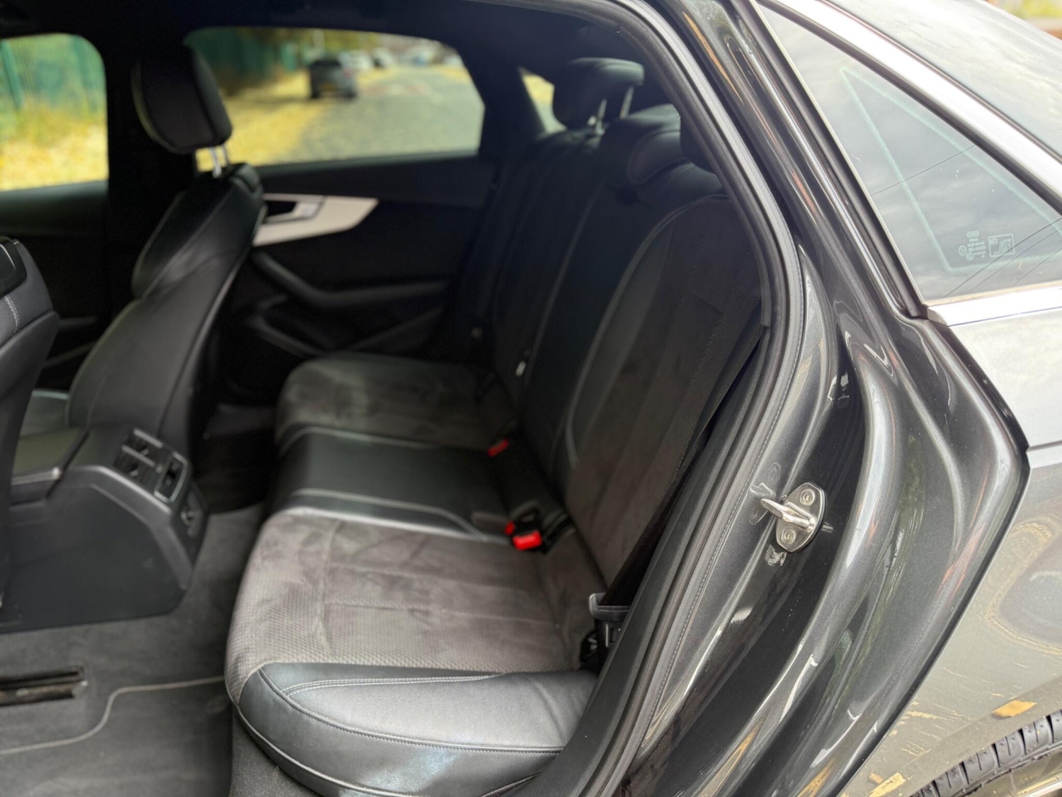 Used Audi A4 2017 for sale - 76472151: Photo 30