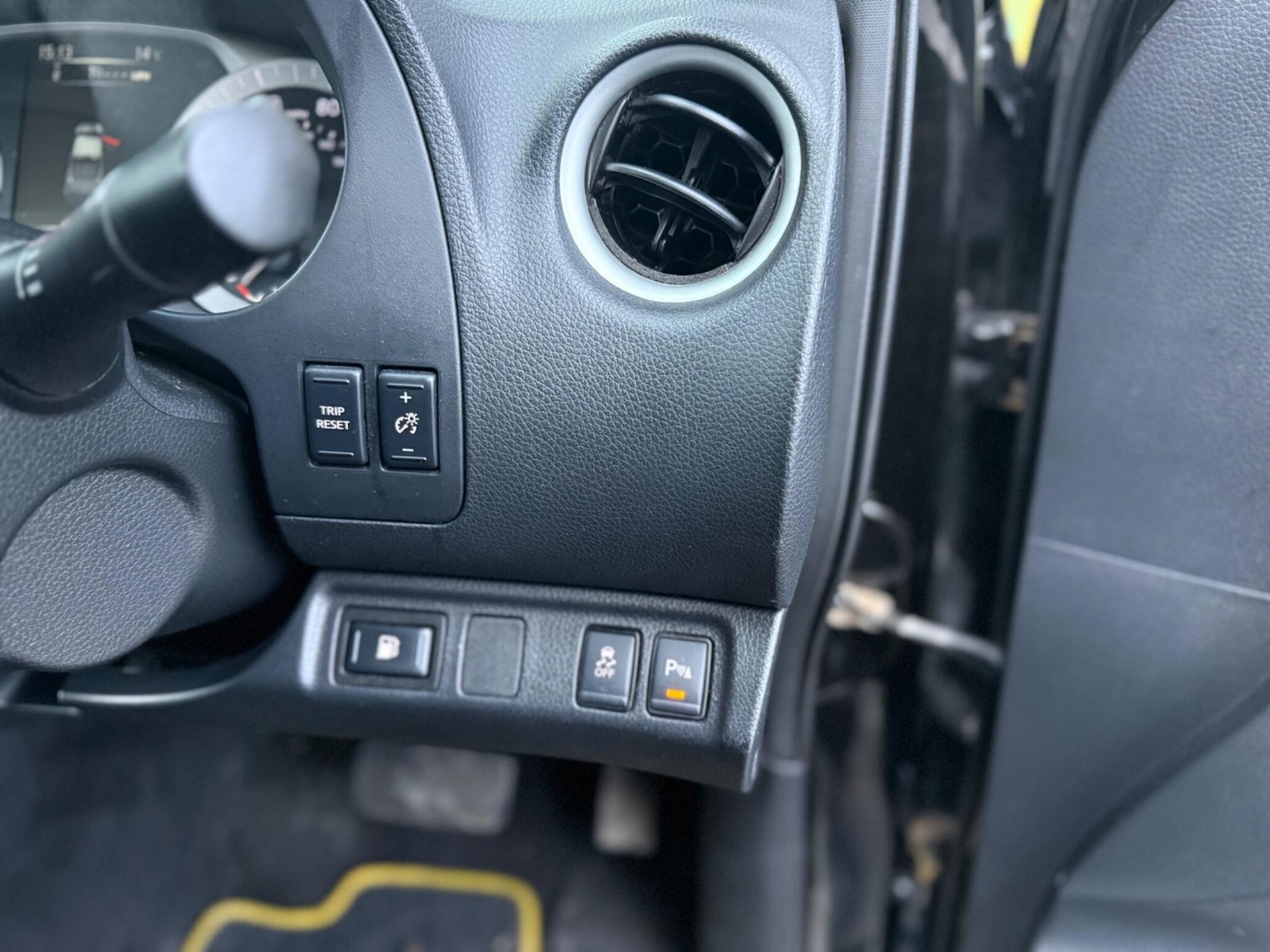 Used Nissan Navara 2017 for sale - 76512666: Photo 19