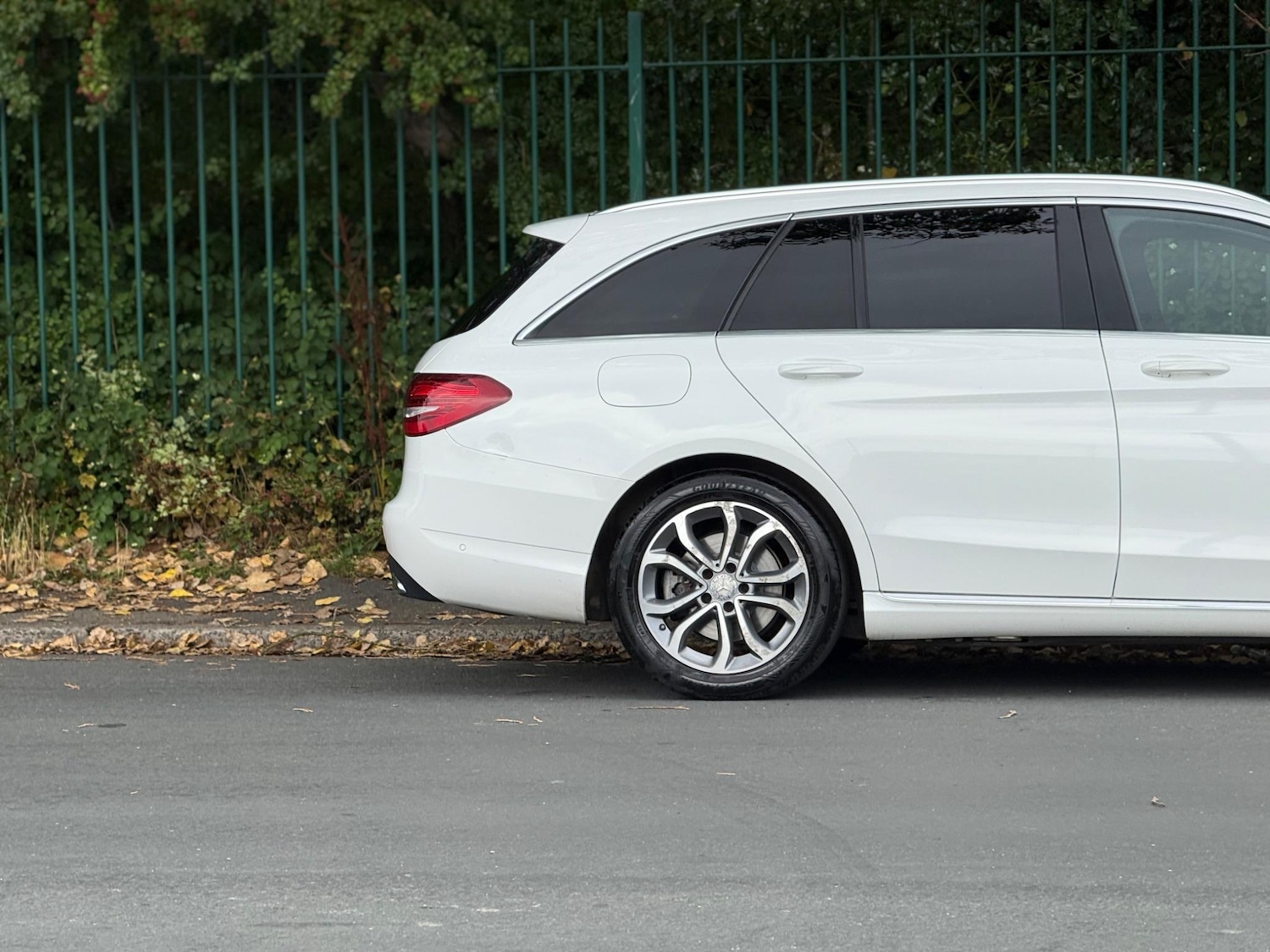 Used Mercedes-Benz C Class 2015 for sale - 76538506: Photo 11