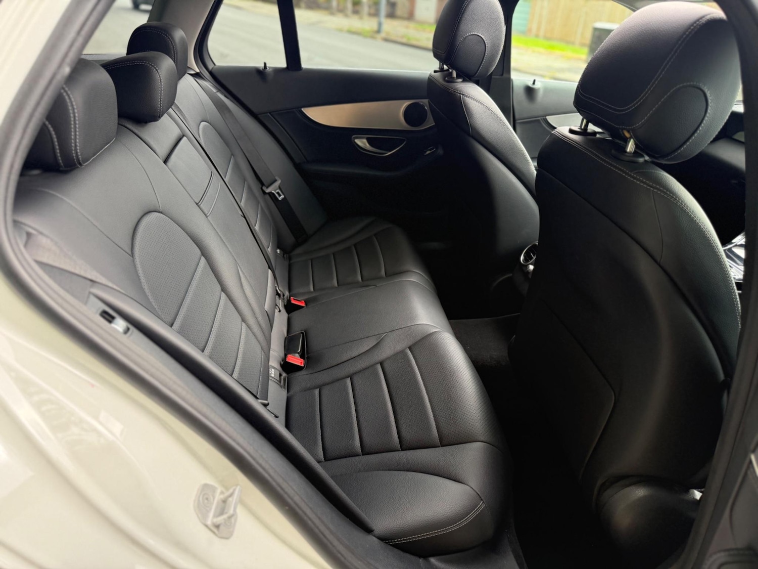 Used Mercedes-Benz C Class 2015 for sale - 76538506: Photo 27