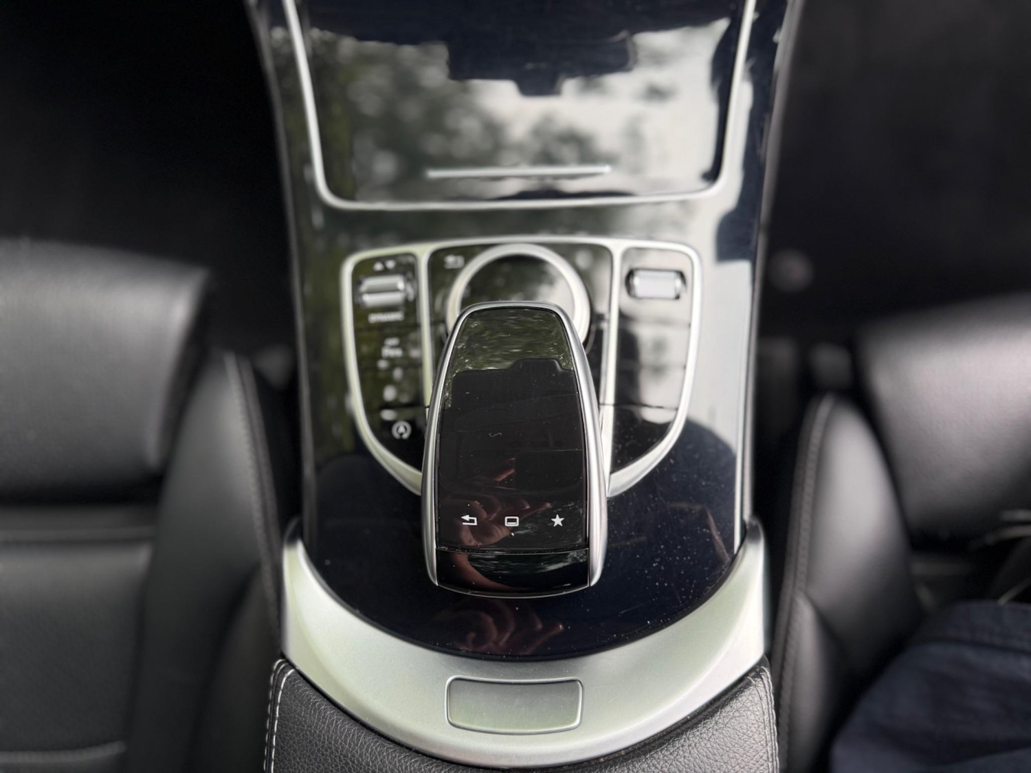 Used Mercedes-Benz C Class 2015 for sale - 76538506: Photo 35