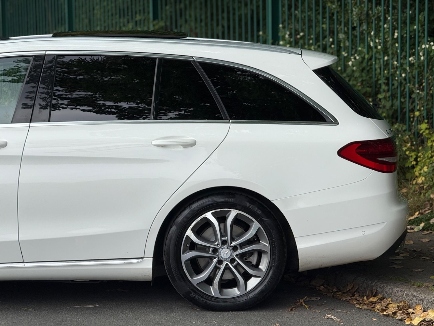 Used Mercedes-Benz C Class 2015 for sale - 76538506: Photo 8