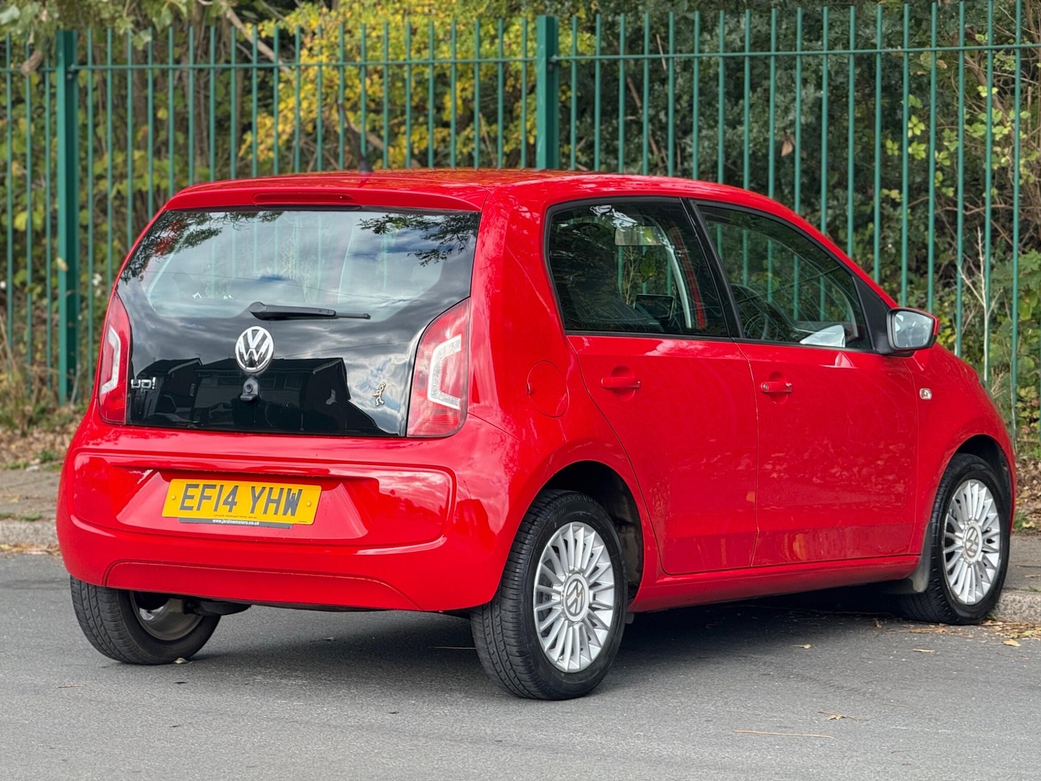 Used Volkswagen up! 2014 for sale - 76360686: Photo 17