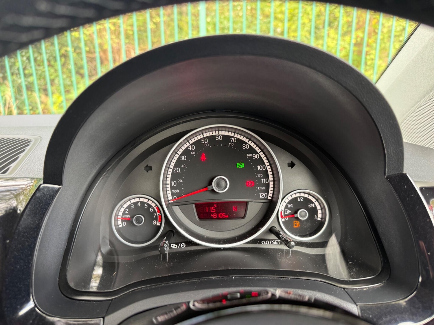 Used Volkswagen up! 2014 for sale - 76360686: Photo 28