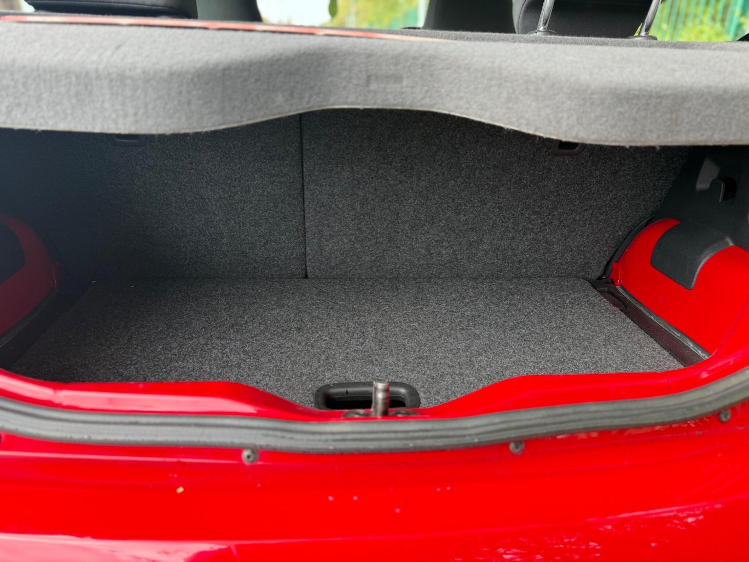 Used Volkswagen up! 2014 for sale - 76360686: Photo 29
