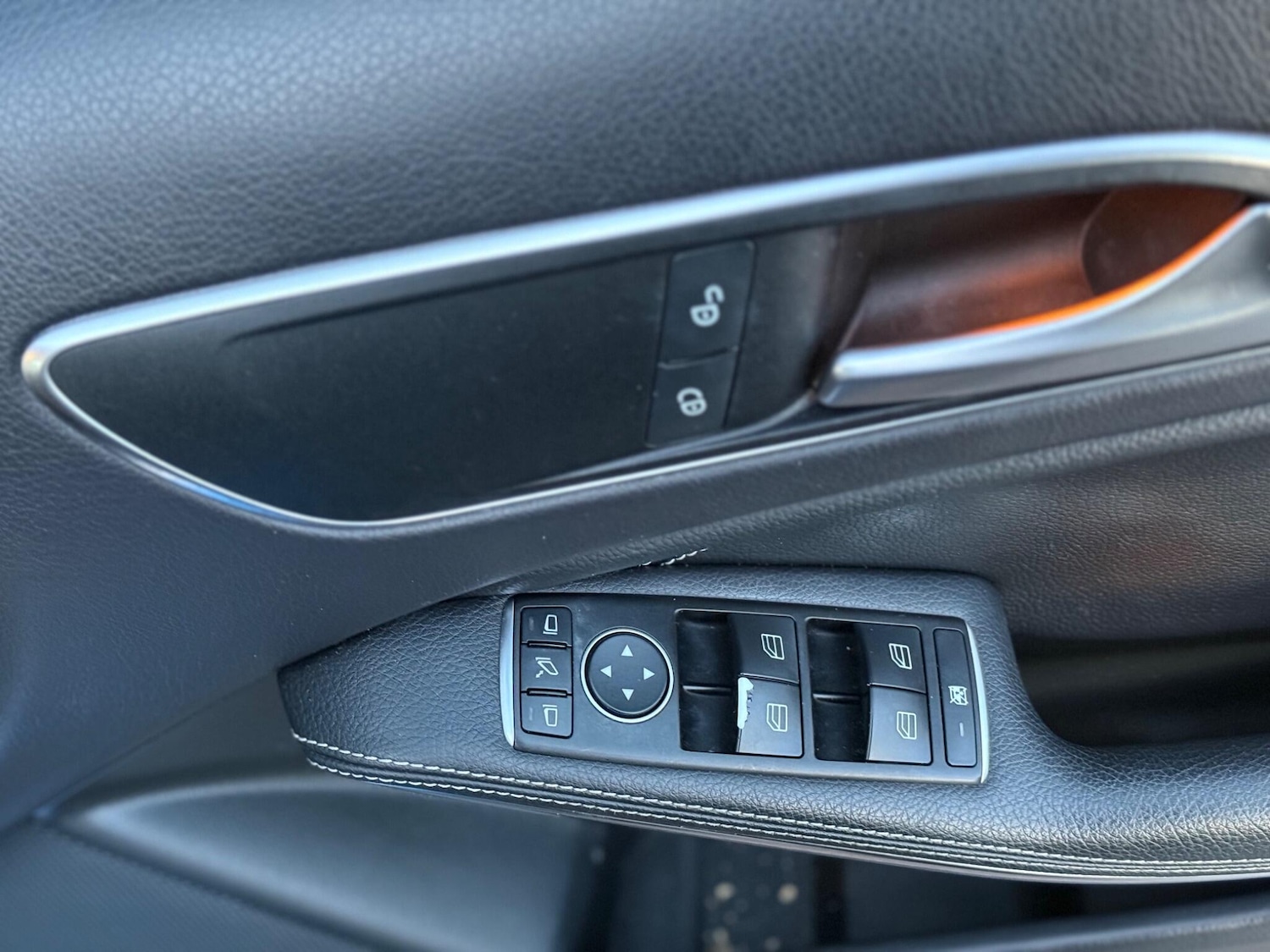 Used Mercedes-Benz A-Class 2015 for sale - 76839391: Photo 26