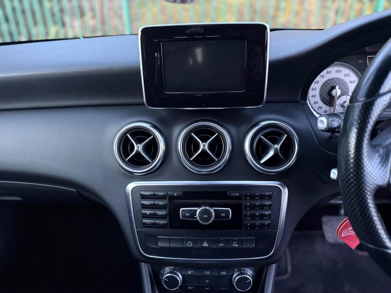 Used Mercedes-Benz A-Class 2015 for sale - 76839391: Photo 28