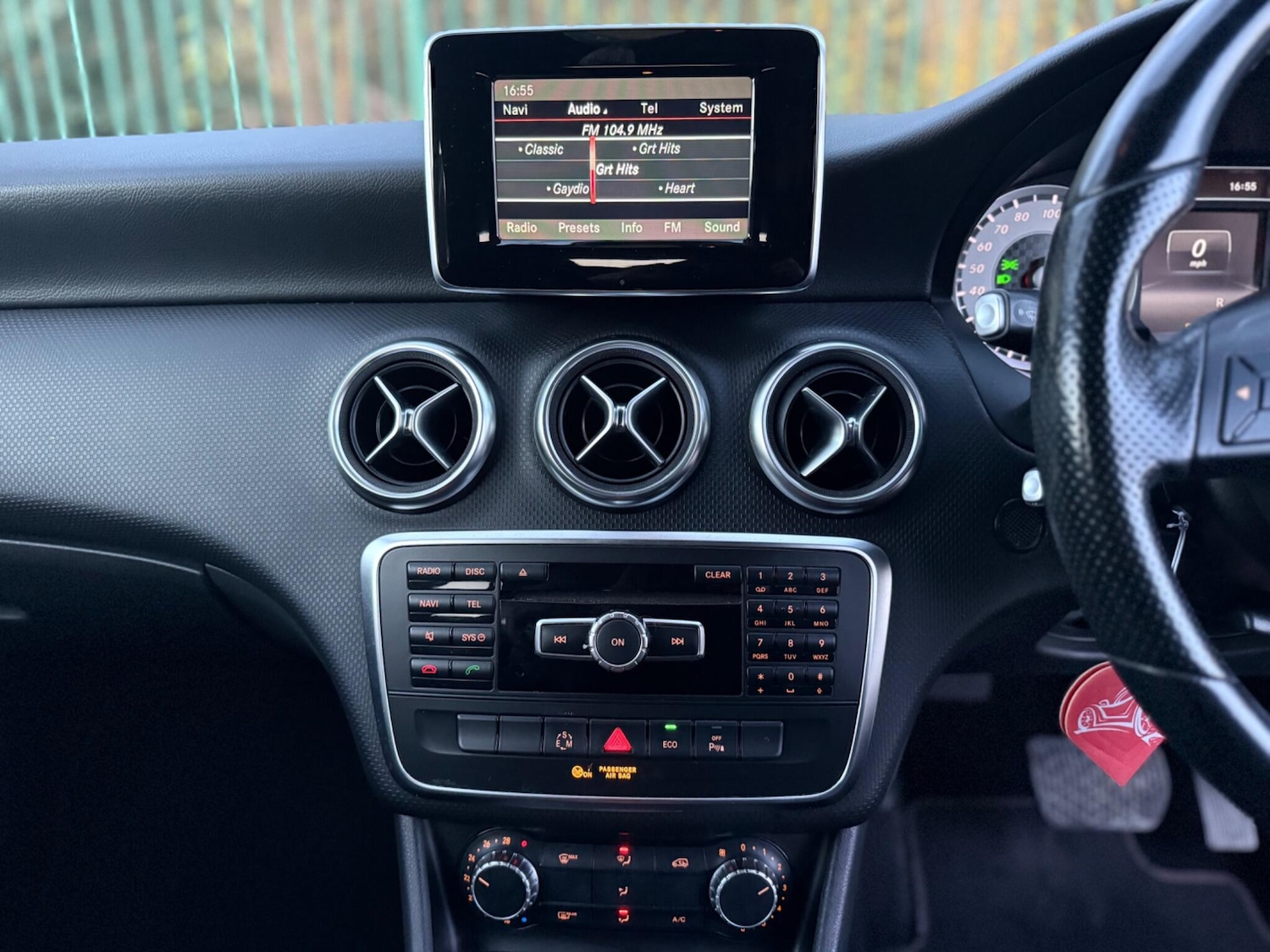 Used Mercedes-Benz A-Class 2015 for sale - 76839391: Photo 32