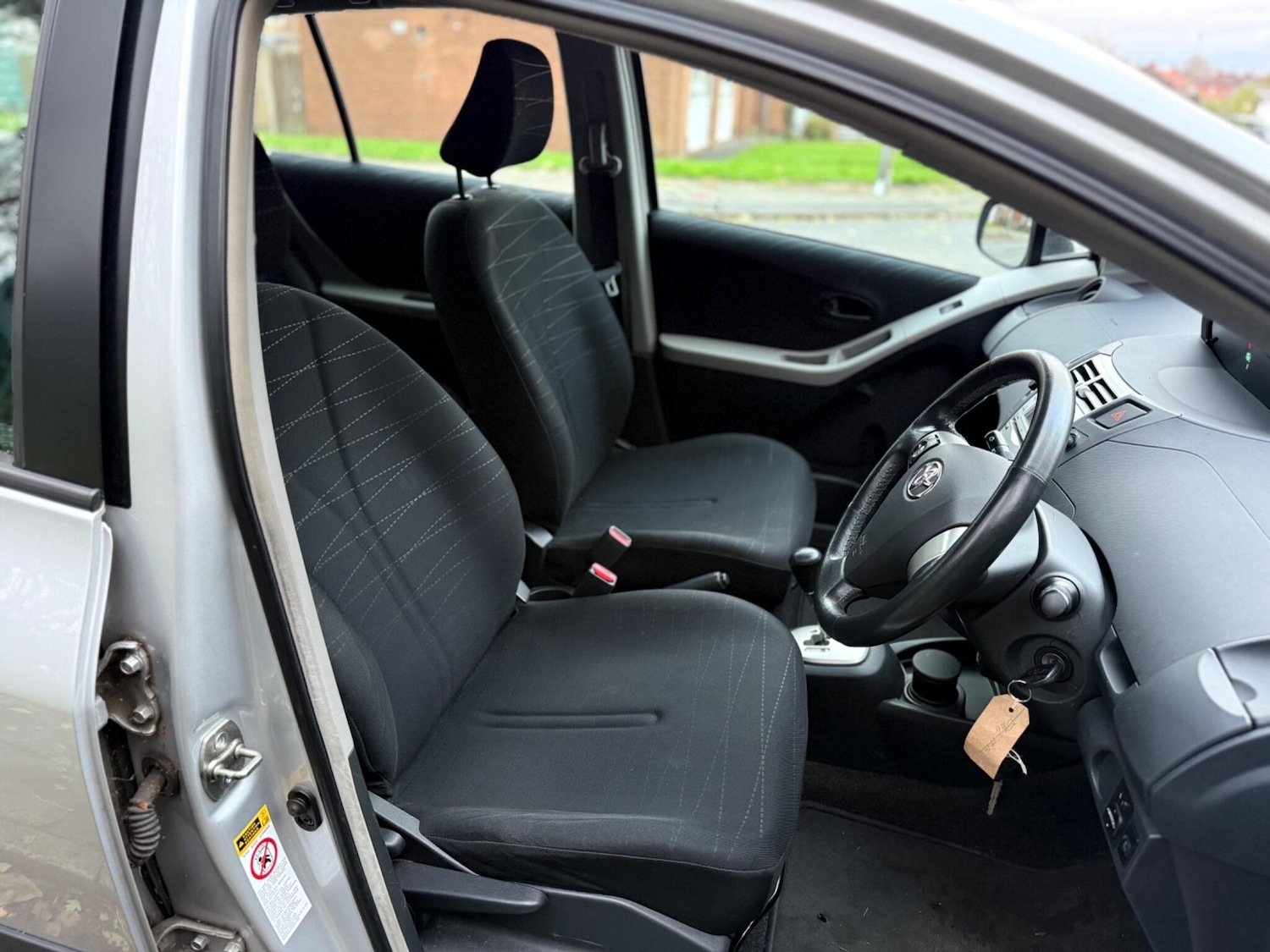 Used Toyota Yaris 2006 for sale - 76592803: Photo 16