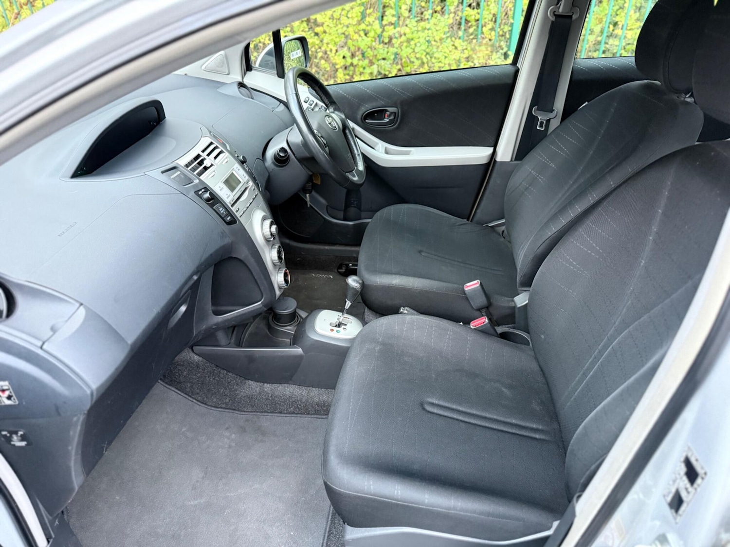 Used Toyota Yaris 2006 for sale - 76592803: Photo 28