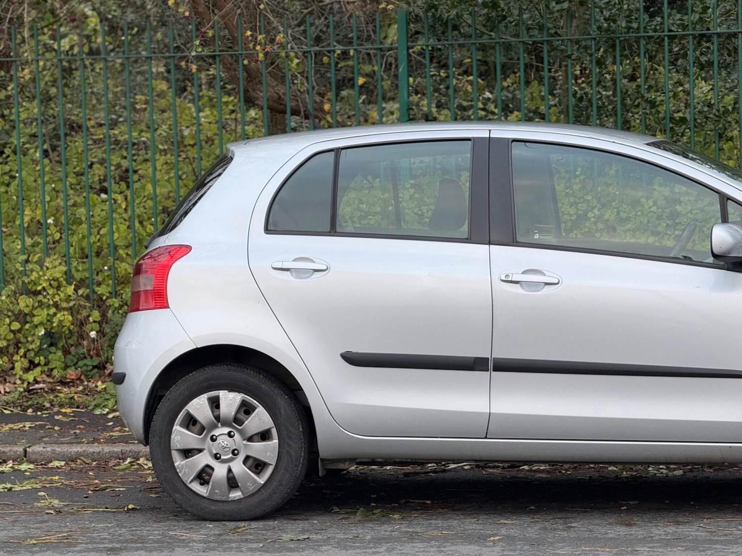 Used Toyota Yaris 2006 for sale - 76592803: Photo 31