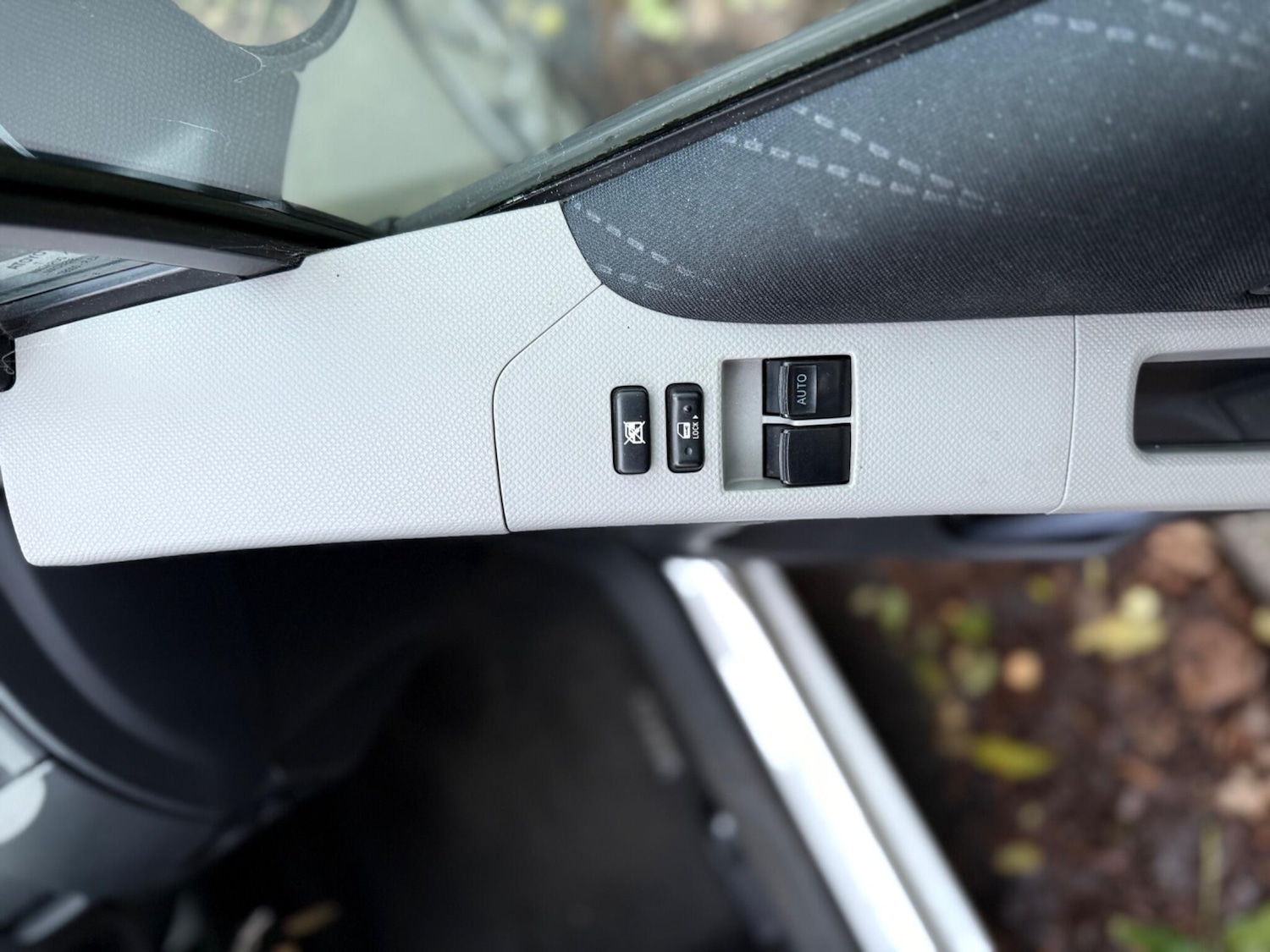 Used Toyota Yaris 2006 for sale - 76592803: Photo 33