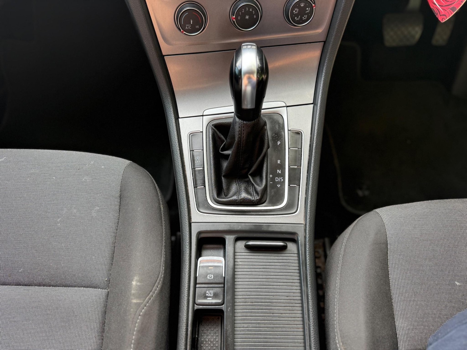 Used Volkswagen Golf 2014 for sale - 76537827: Photo 29