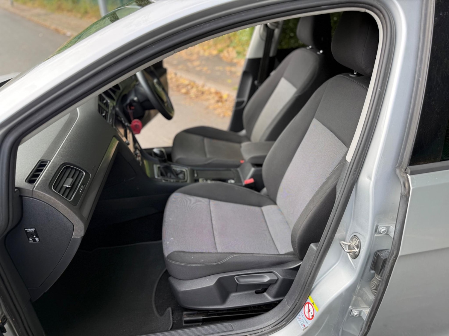 Used Volkswagen Golf 2014 for sale - 76537827: Photo 31