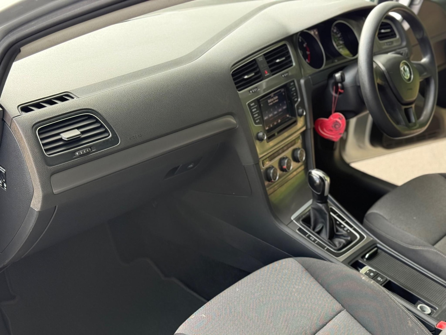 Used Volkswagen Golf 2014 for sale - 76537827: Photo 32