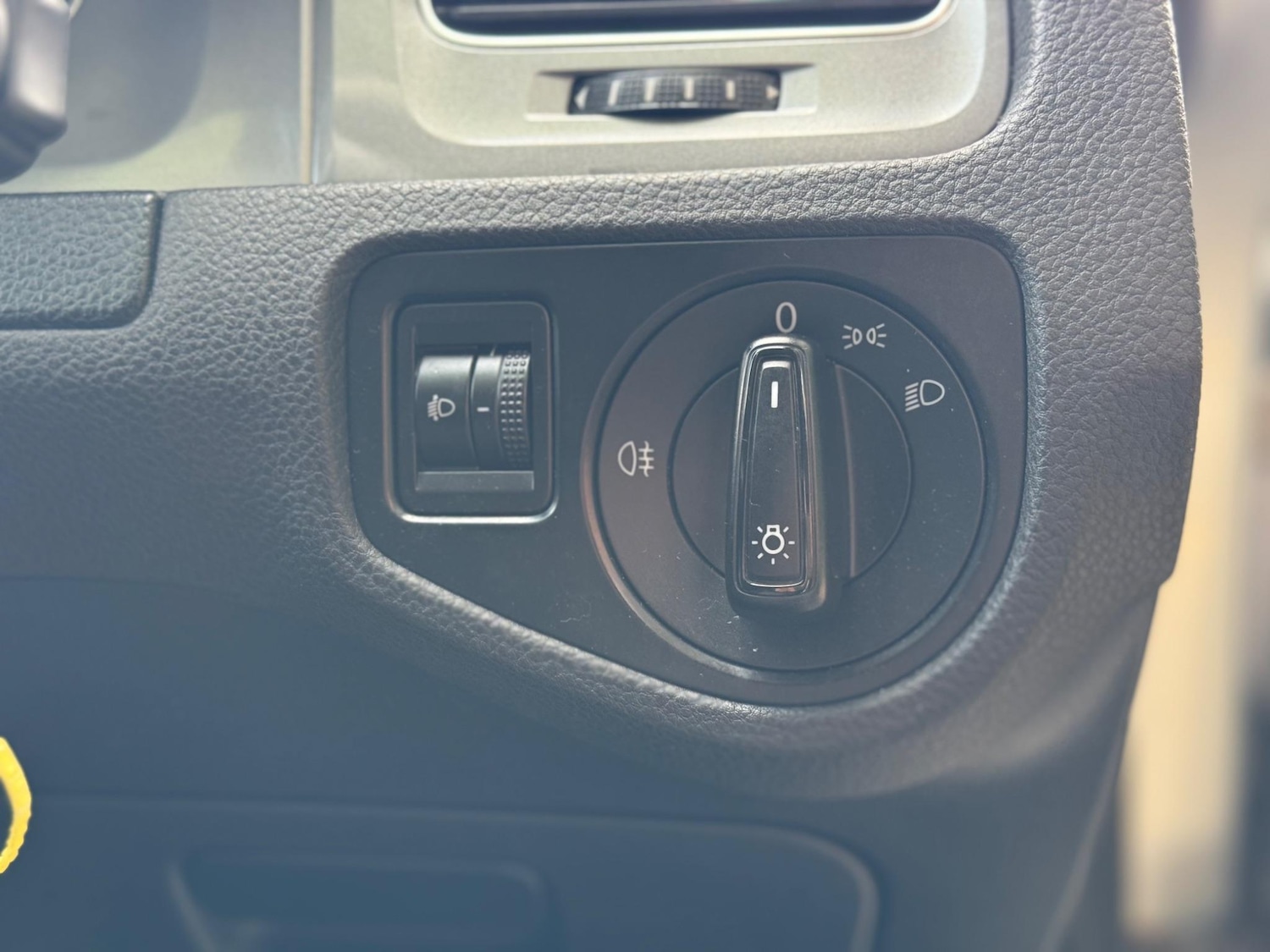 Used Volkswagen Golf 2014 for sale - 76537827: Photo 35