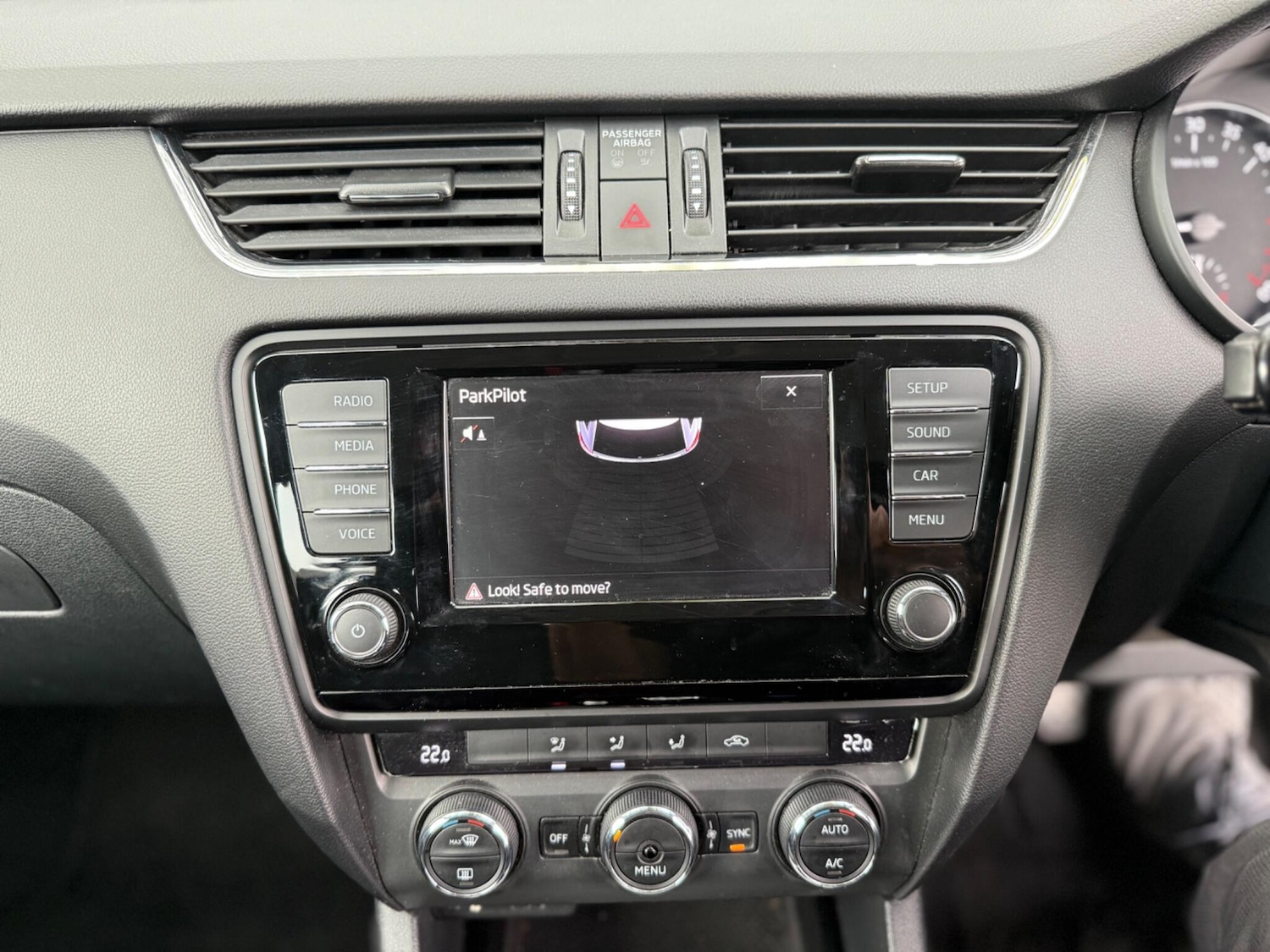 Used Skoda Octavia 2015 for sale - 76538572: Photo 35