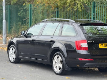 Used Skoda Octavia 2015 for sale - 76538572: Photo