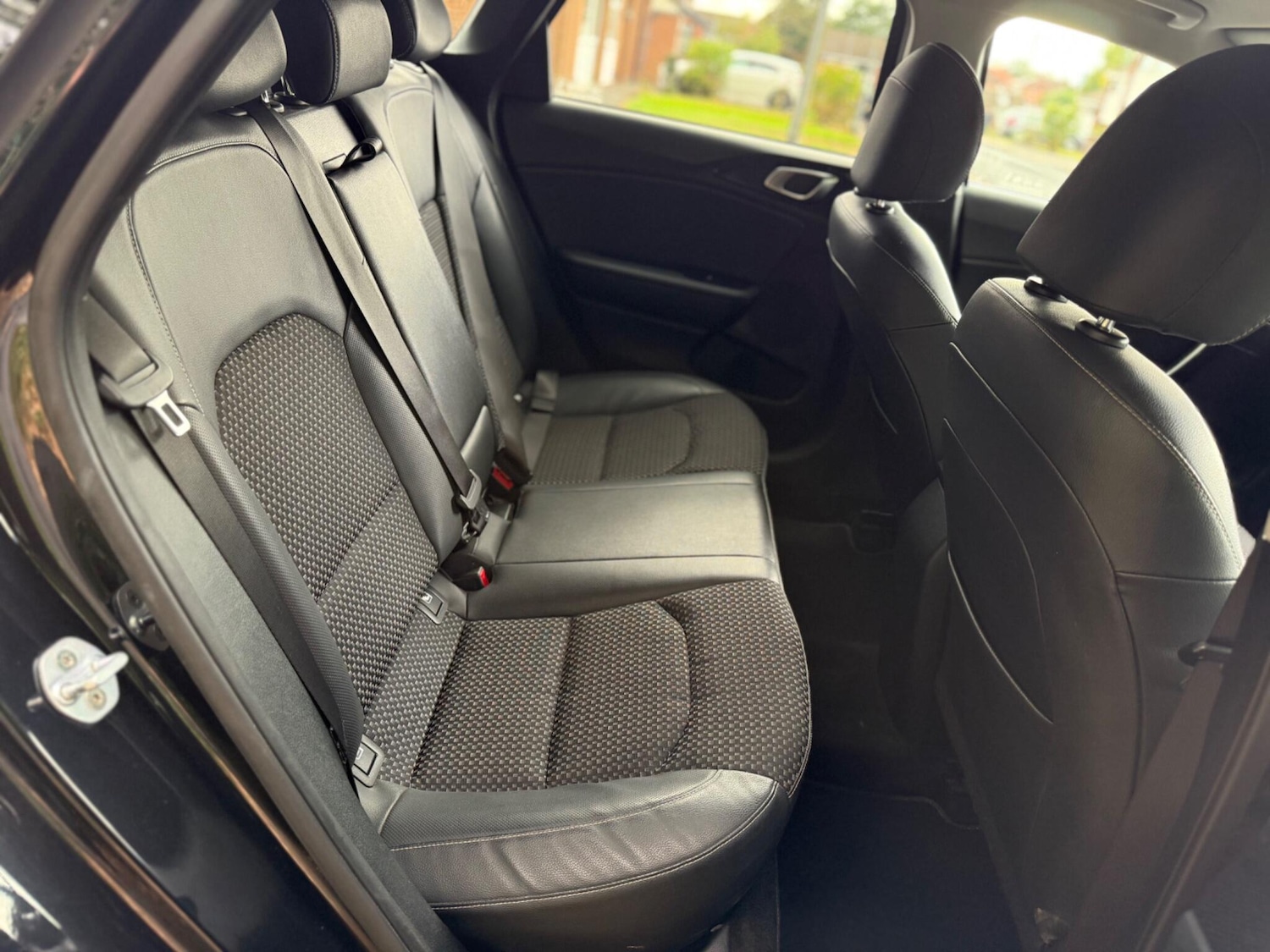 Used Kia Ceed 2019 for sale - 76361376: Photo 23