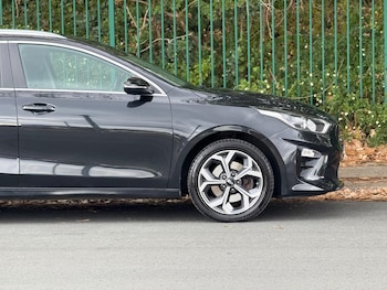 Used Kia Ceed 2019 for sale - 76361376: Photo