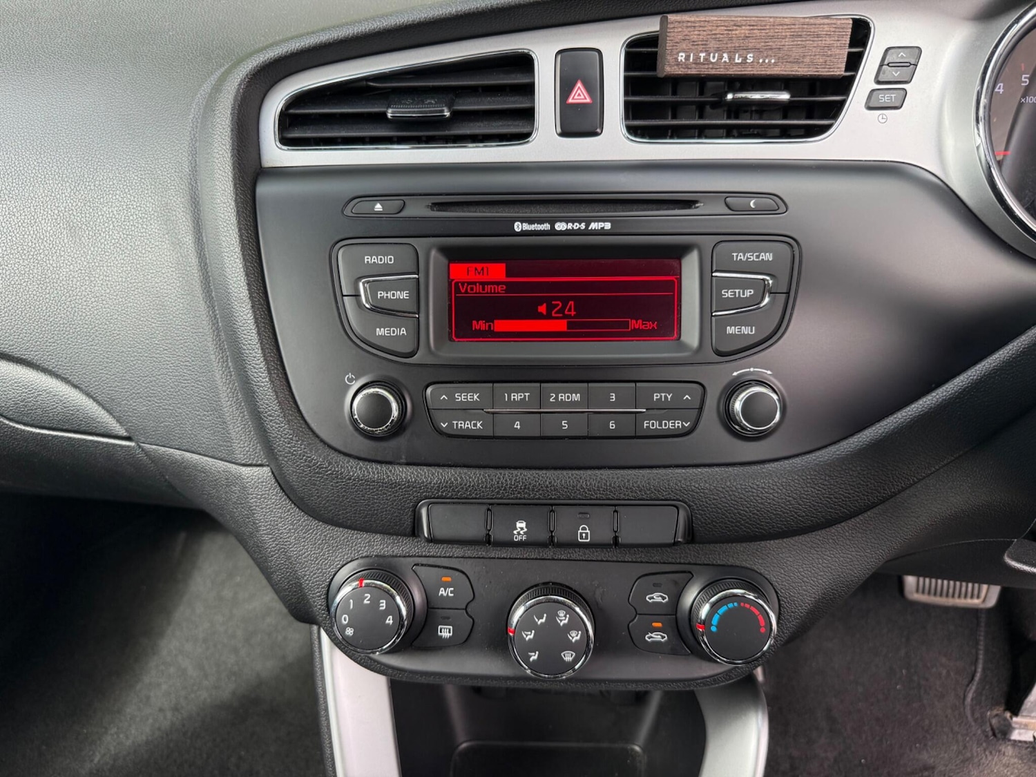 Used Kia Ceed 2013 for sale - 76592855: Photo 35