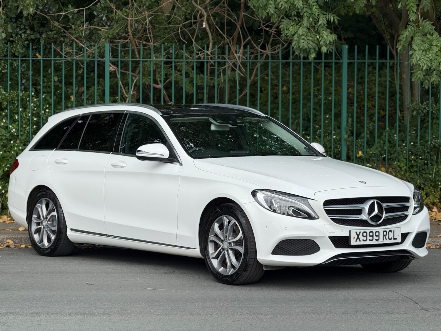 Used Mercedes-Benz C Class 2015 for sale - 76360231: Photo 5
