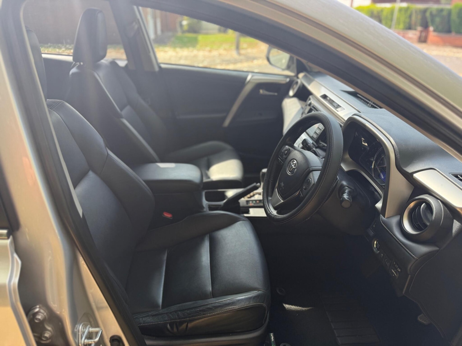 Used Toyota RAV4 2014 for sale - 76360024: Photo 21