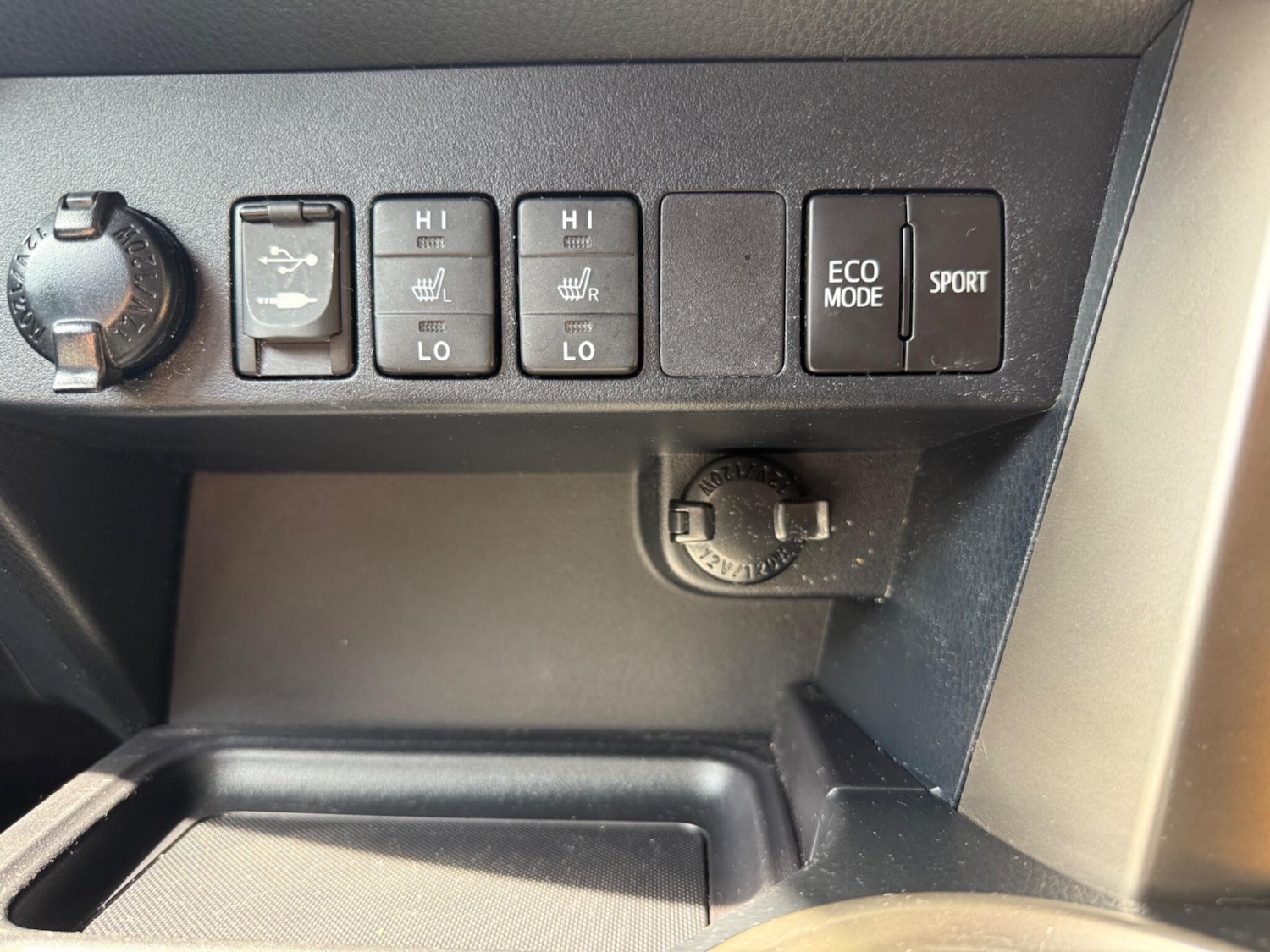 Used Toyota RAV4 2014 for sale - 76360024: Photo 29