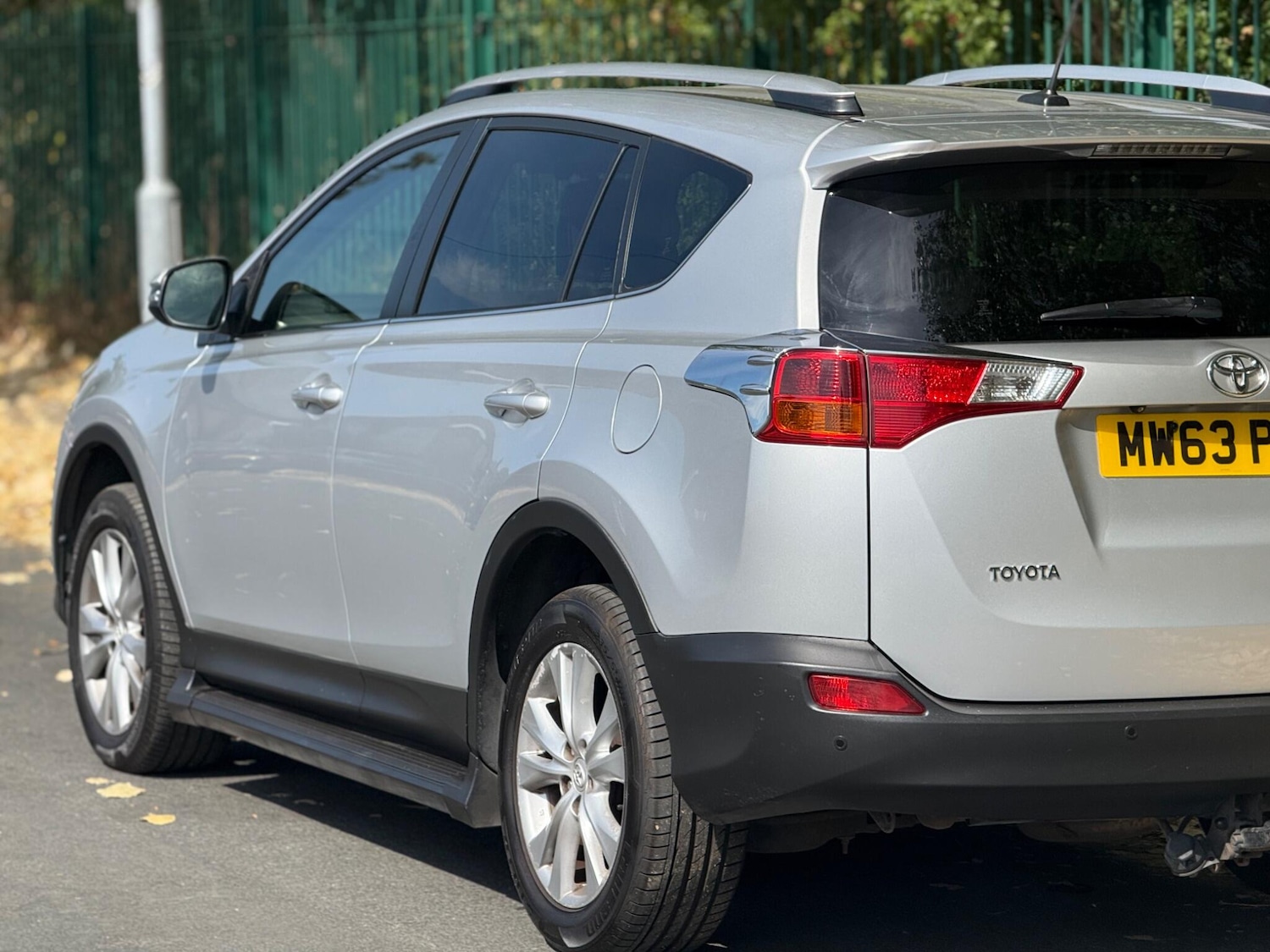 Used Toyota RAV4 2014 for sale - 76360024: Photo 5